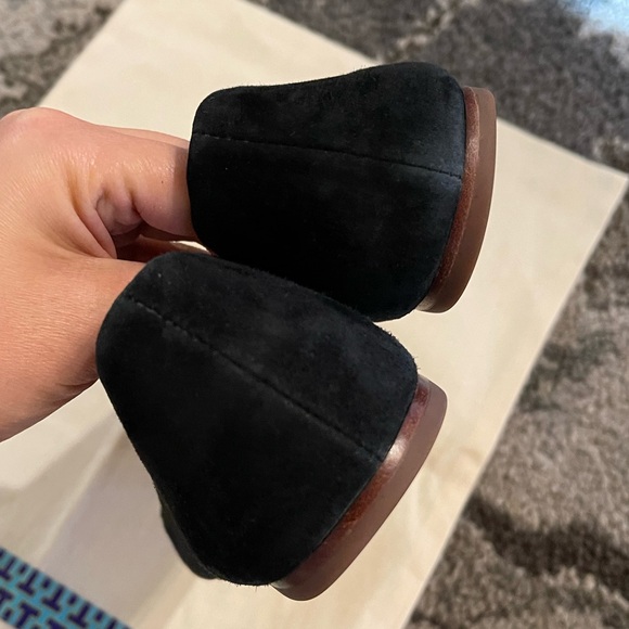 Tory Burch Black Suede Flats 9M - Picture 3 of 7